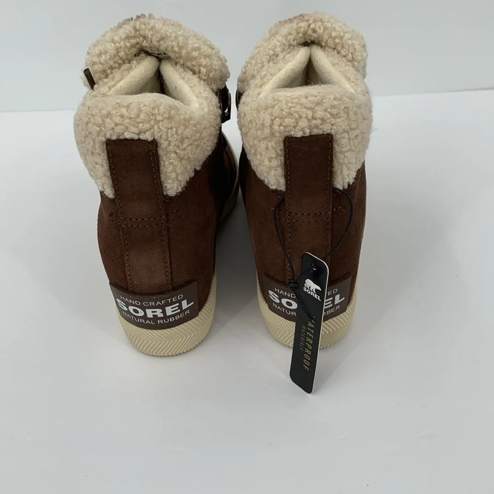 Sorel Out n About Cozy hidden wedge boots suede hiking shearling winter new 8